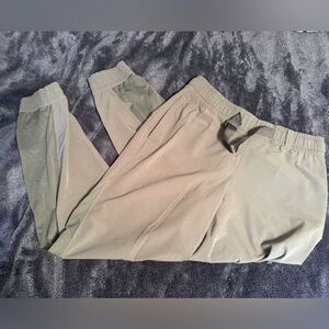 Athleta Quest Joggers Women’s